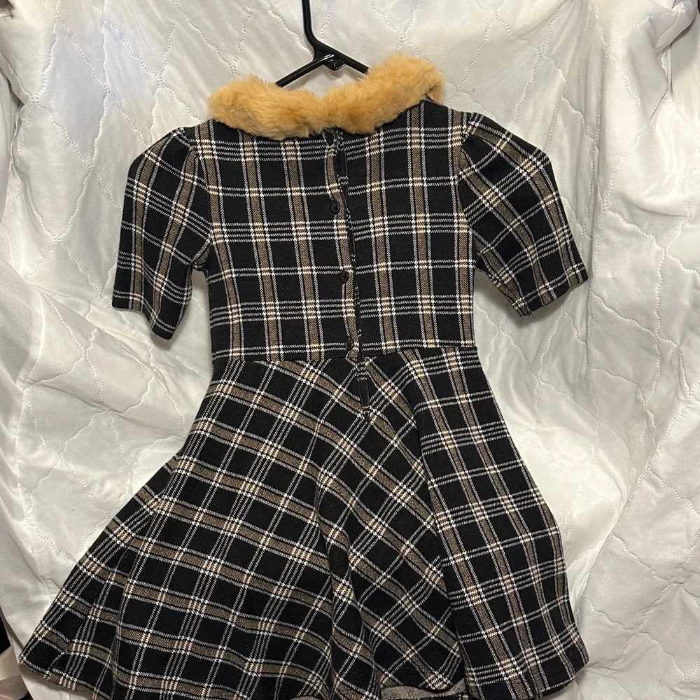 Janie and Jack Black and Cream Plaid Dress with Gold Faux Fur Collar - Picture 6 of 9